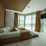 Air Barbaros Otel 3*