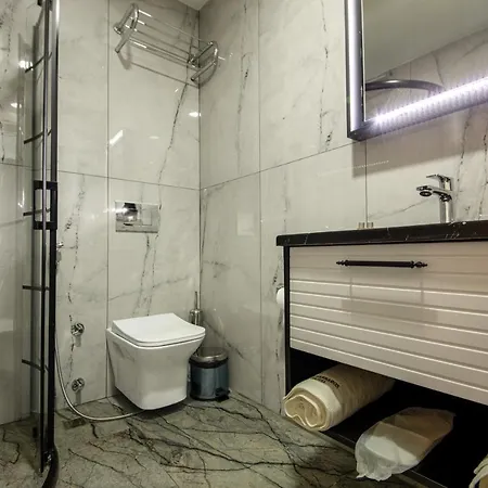 Air Barbaros Otel 3*