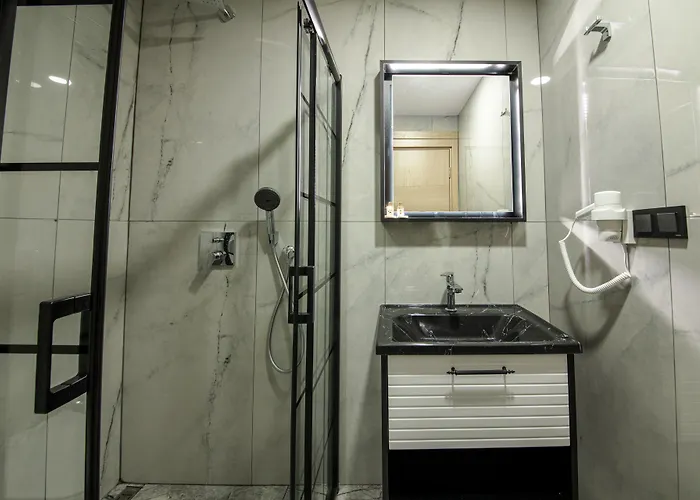 Air Barbaros Otel 3*